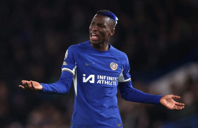 Nicolas Jackson trở lại Chelsea nhưng cánh cửa ở lại ngày càng hẹp