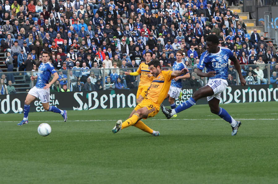 Como vs Pisa (18:30 – 22/03) | Xem lại trận đấu