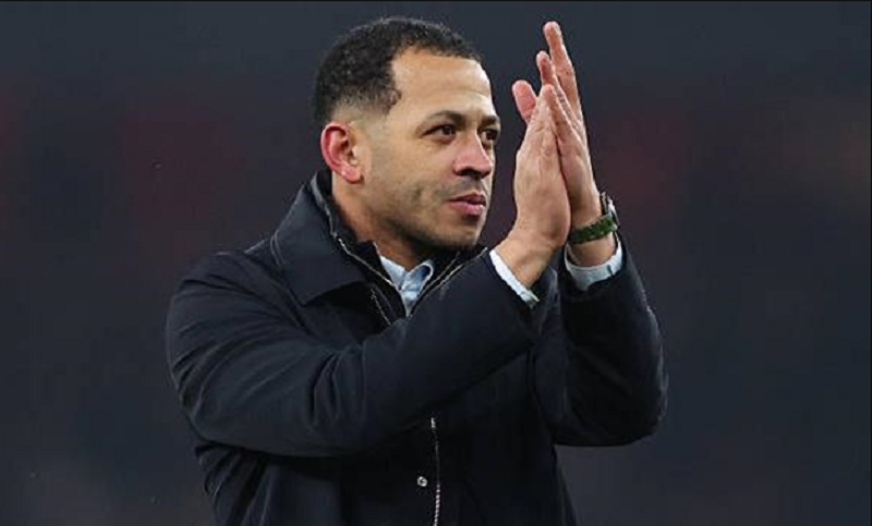 hlv-chelsea-thua-nhan-doi-nha-gap-may