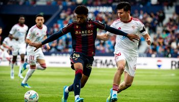 Levante vs Sevilla (00:00 – 24/04) | Xem lại trận đấu