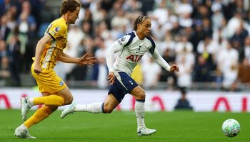 Tottenham vs Brighton (23:30 – 18/04) | Xem lại trận đấu