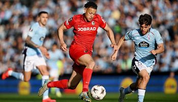 RC Celta vs SC Freiburg (23:45 – 16/04) | Xem lại trận đấu